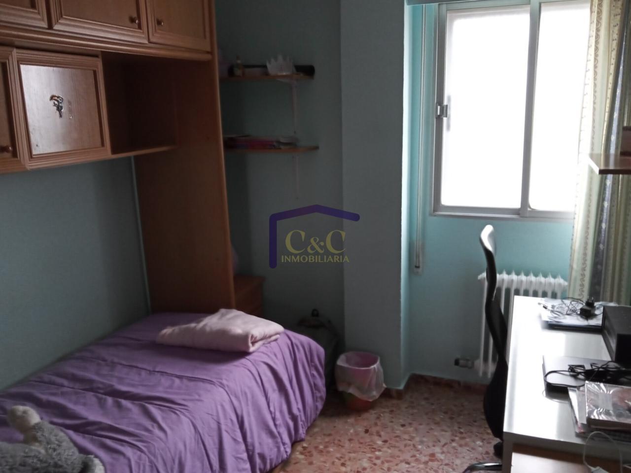 For sale of flat in Manzanares