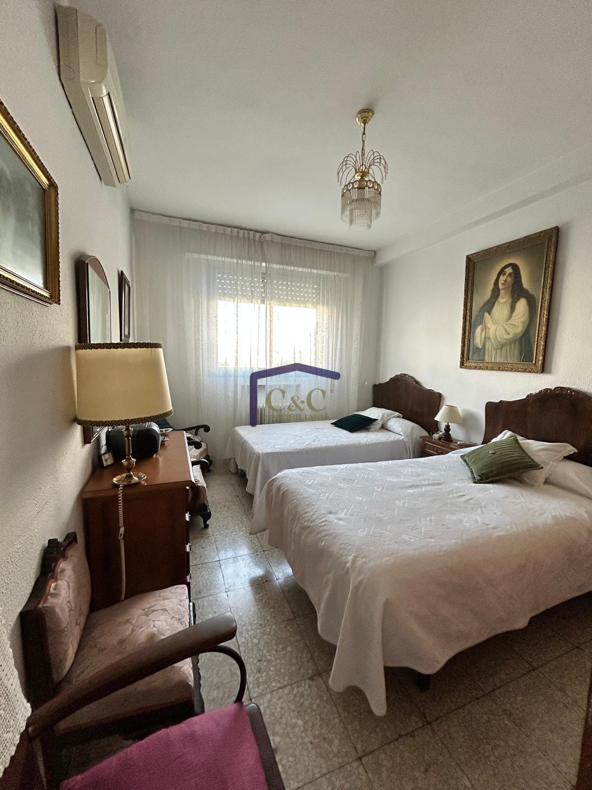 For sale of flat in Manzanares