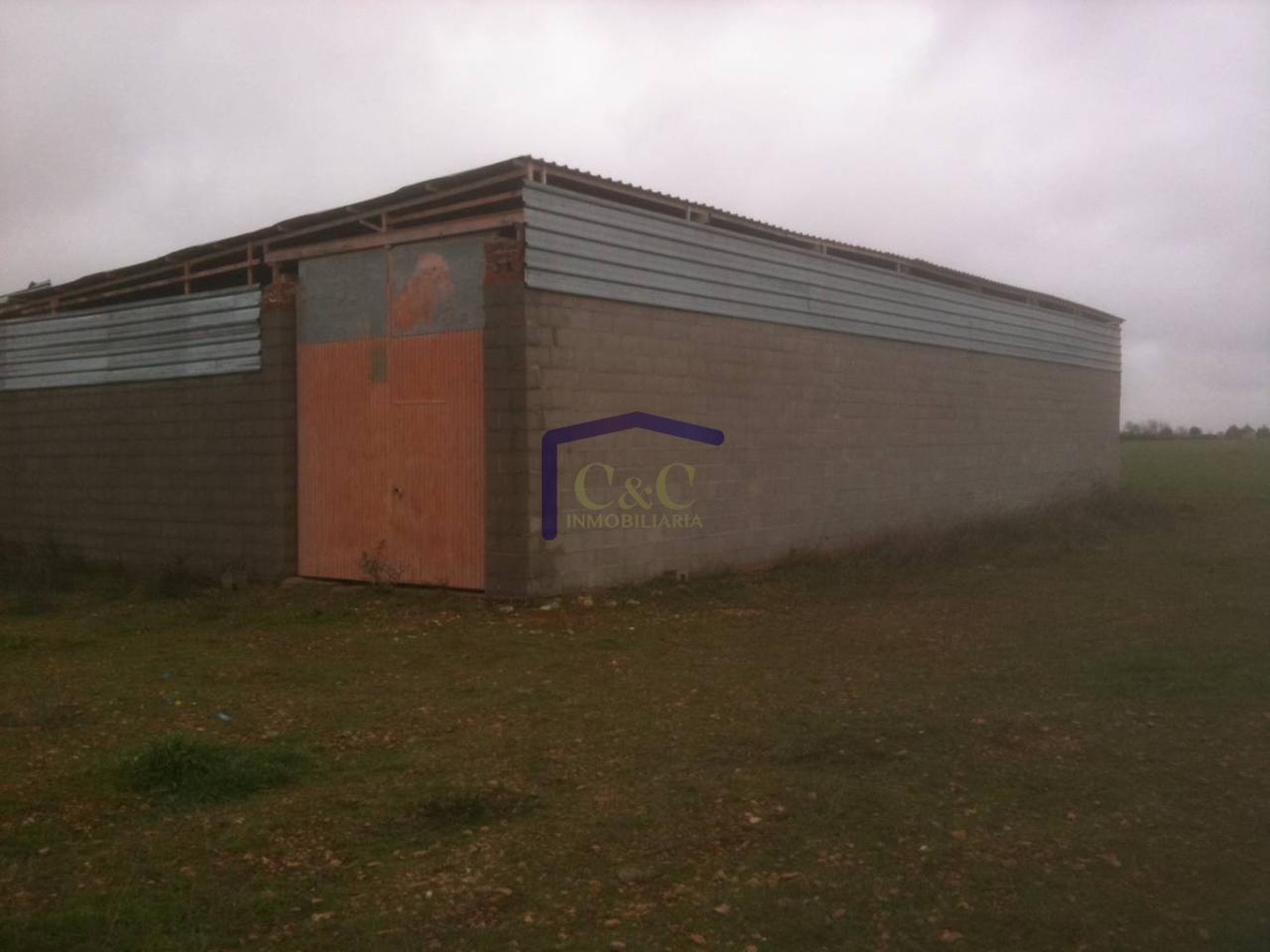Venta de terreno en Manzanares