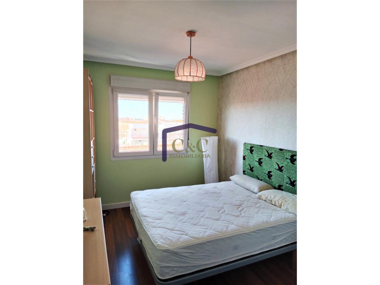 For sale of flat in Manzanares