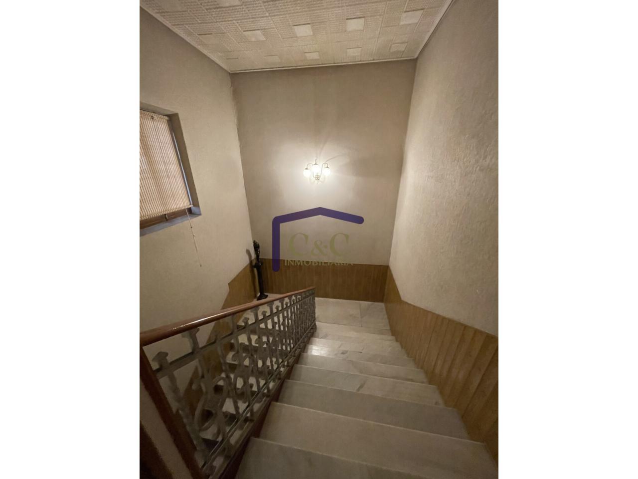 For sale of house in Valdepeñas