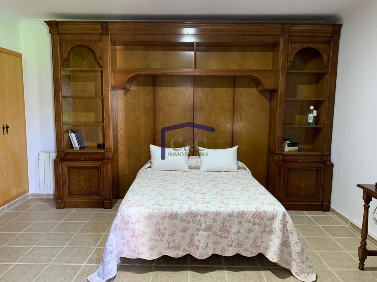 For sale of house in Valdepeñas