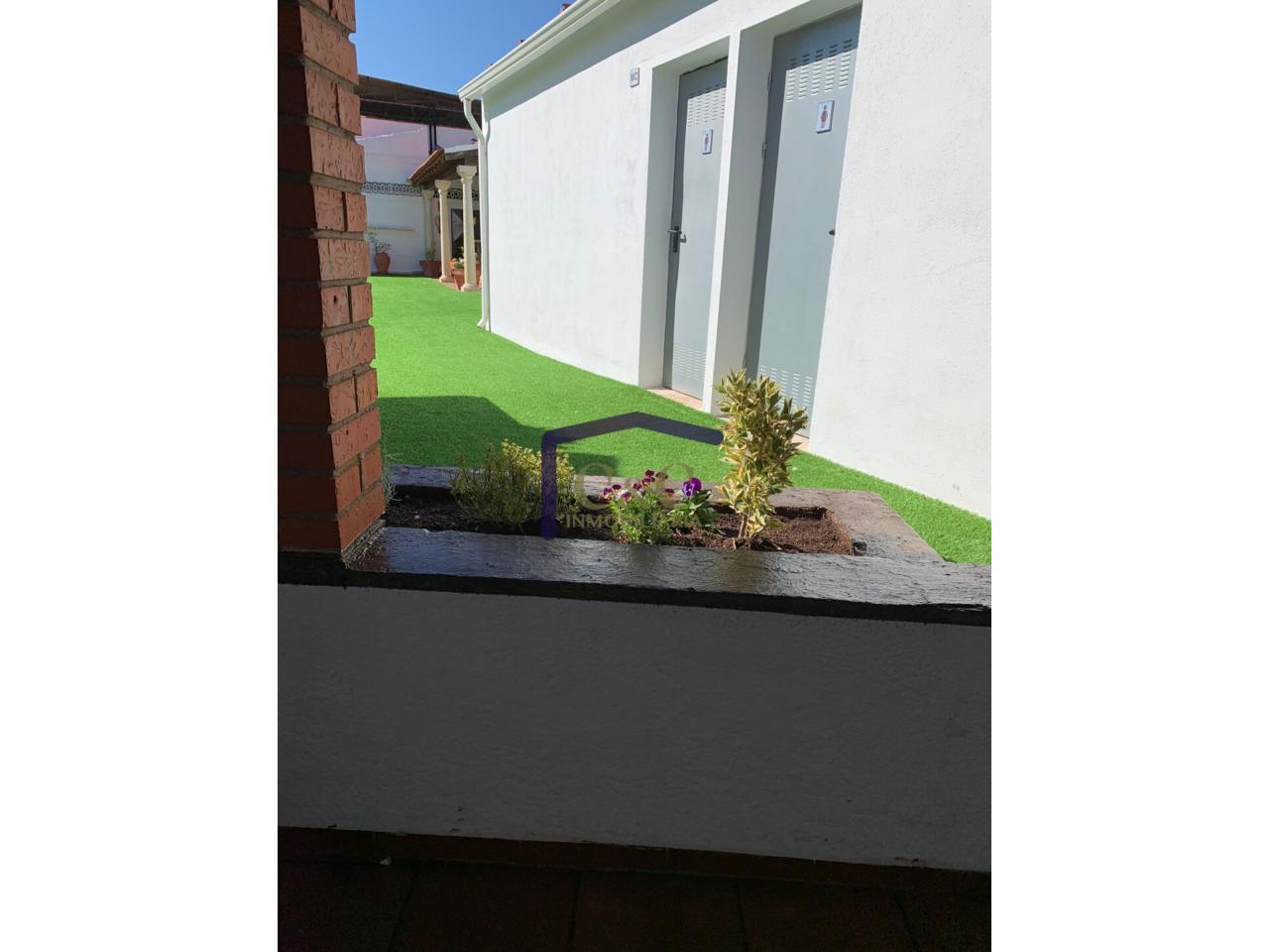 For sale of house in Valdepeñas