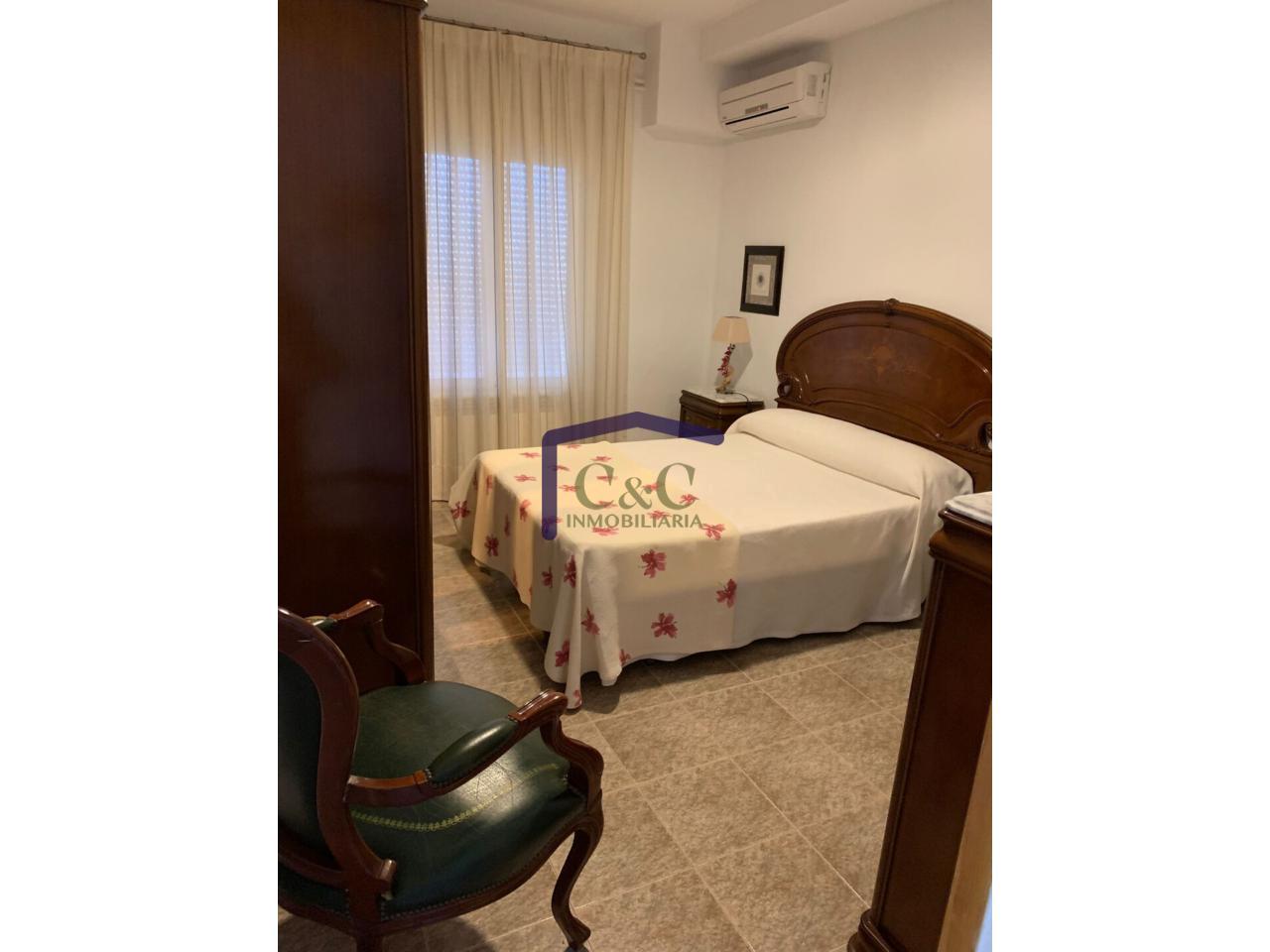 For sale of house in Valdepeñas