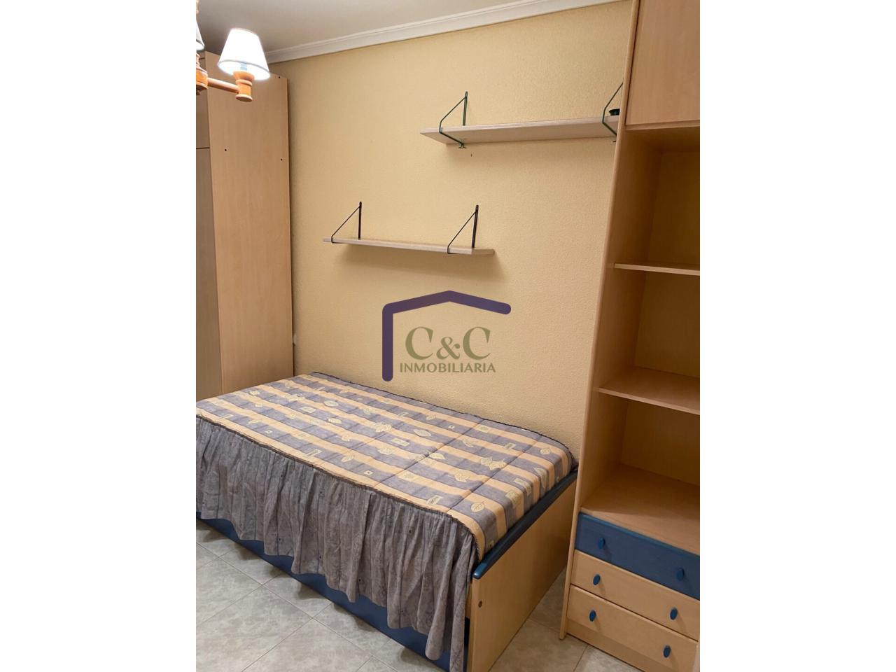 For sale of flat in Manzanares