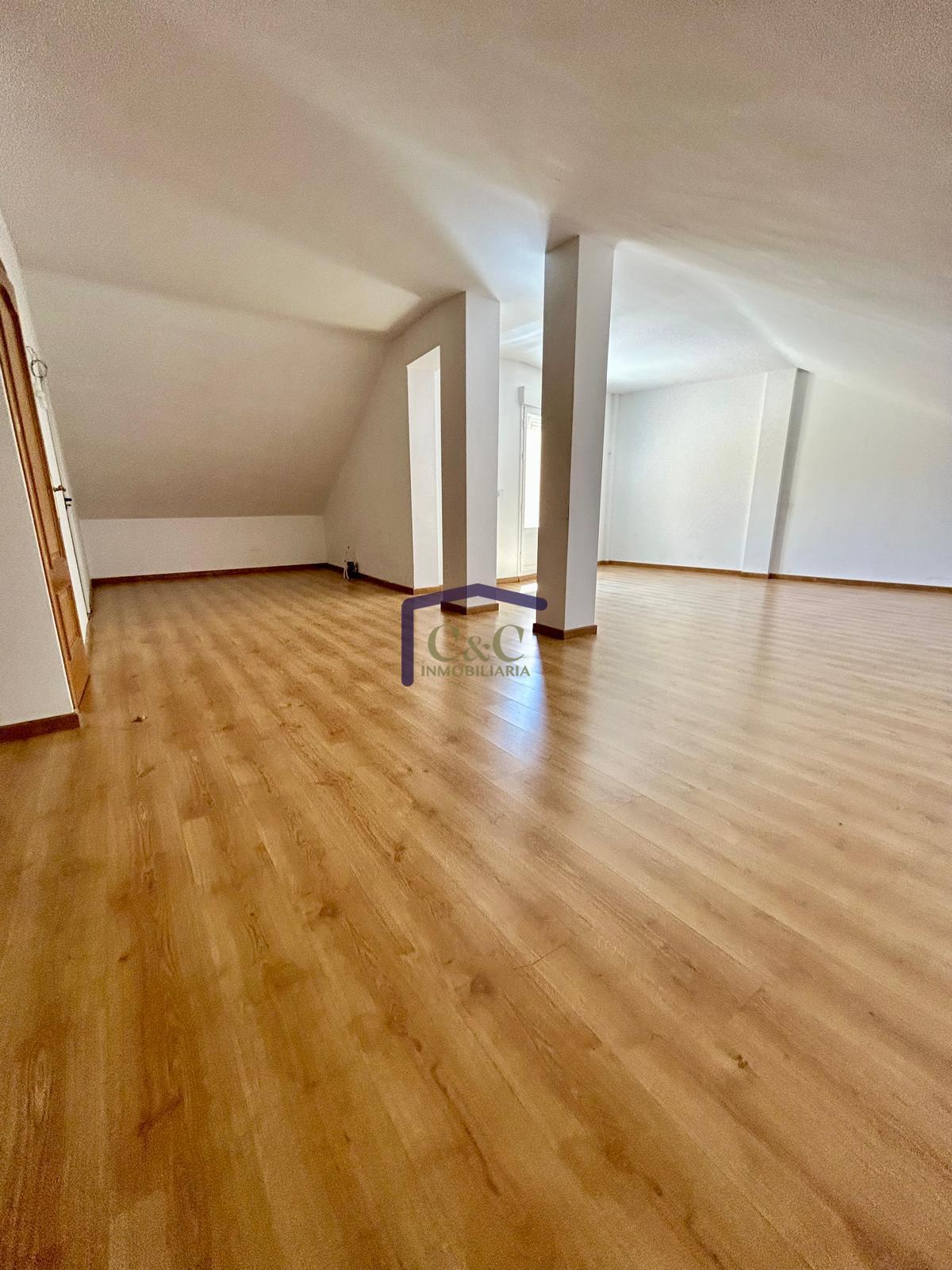 For sale of house in Membrilla