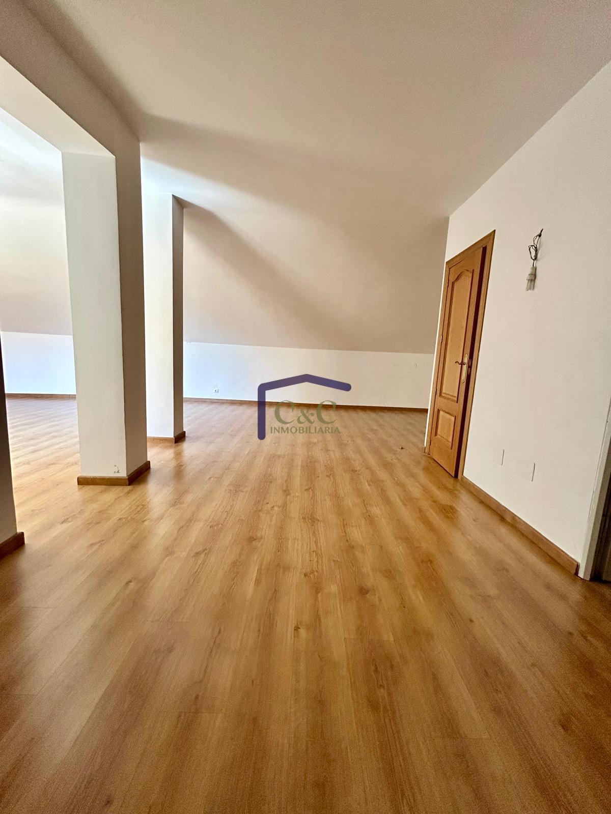 For sale of house in Membrilla