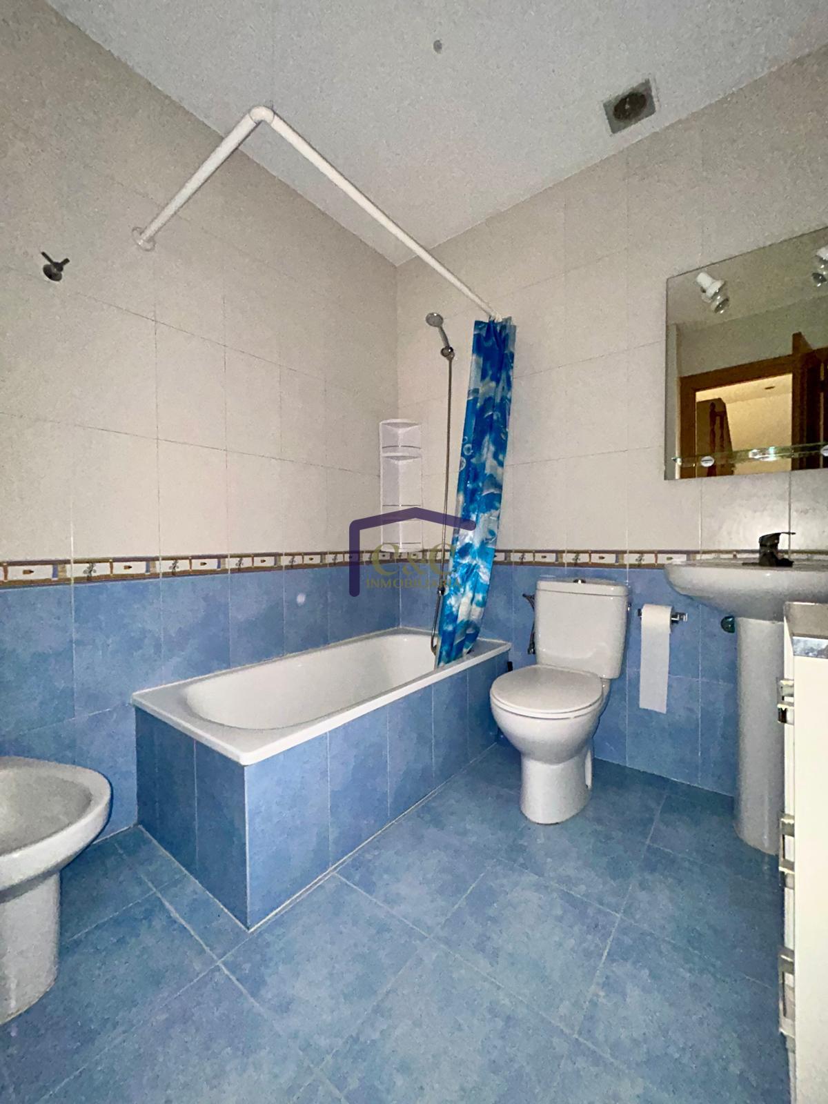 For sale of house in Membrilla