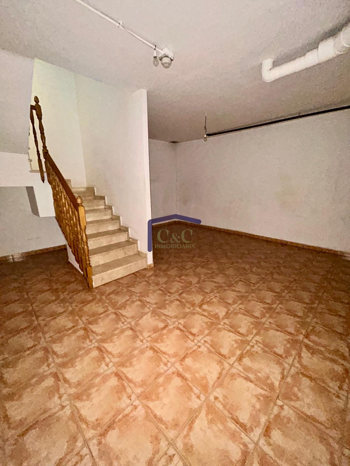 For sale of house in Membrilla