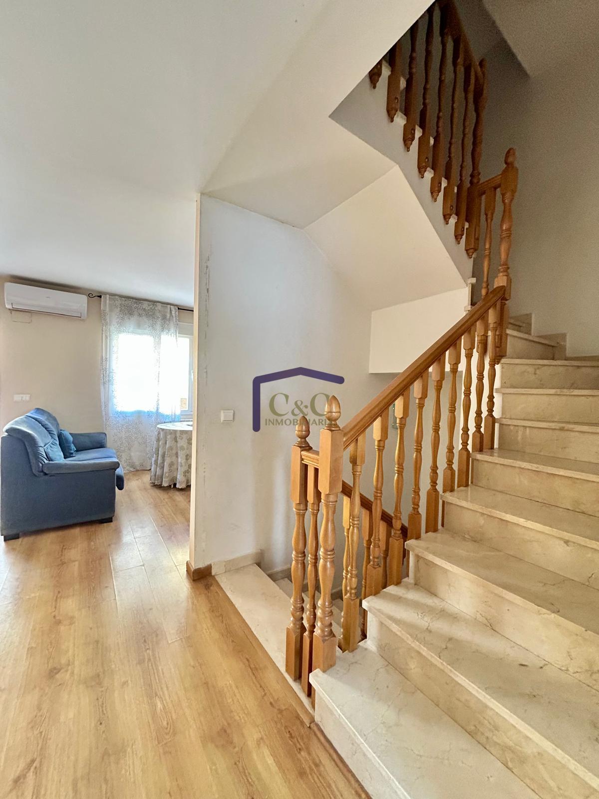 For sale of house in Membrilla