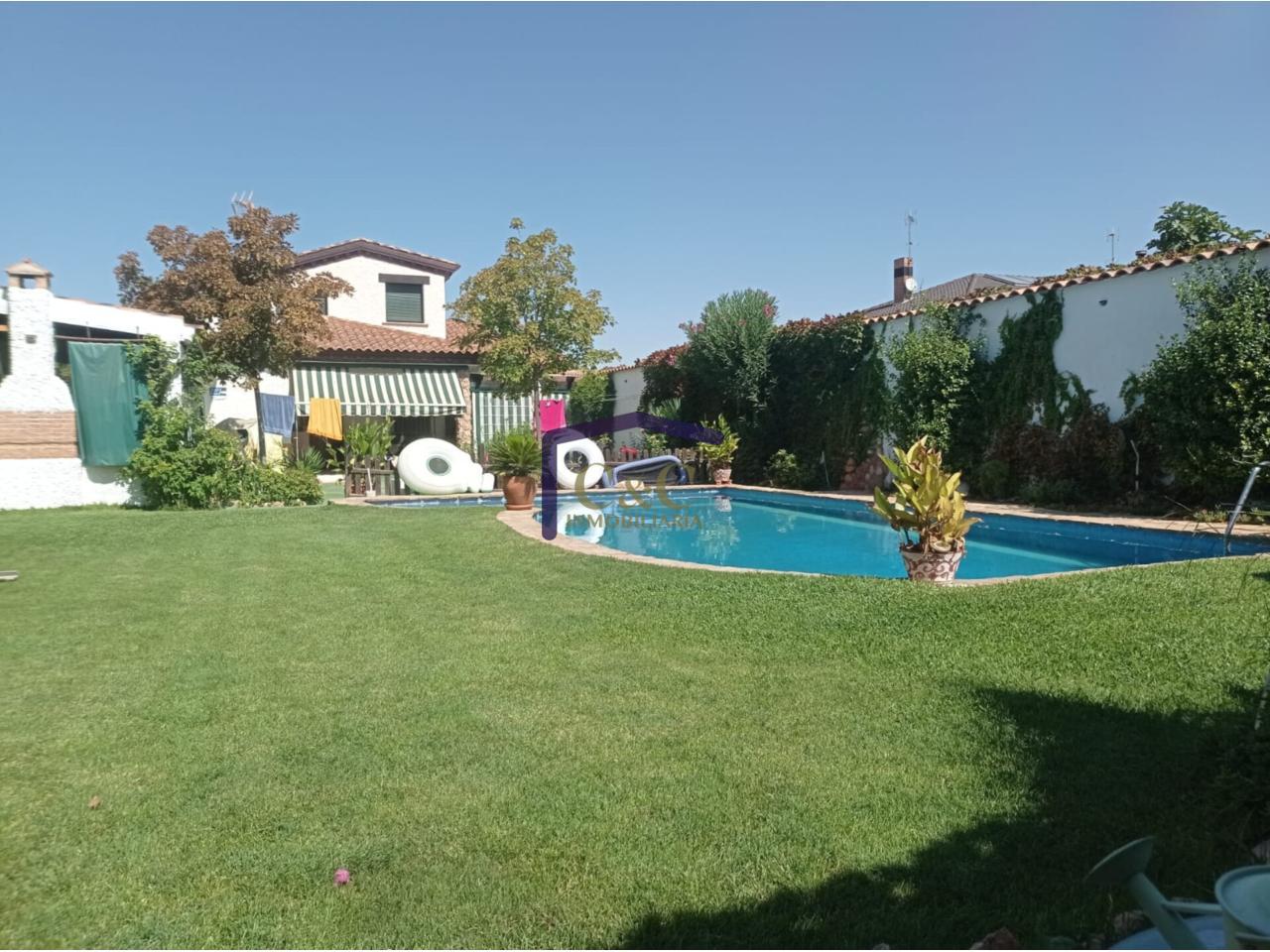 For sale of house in Manzanares