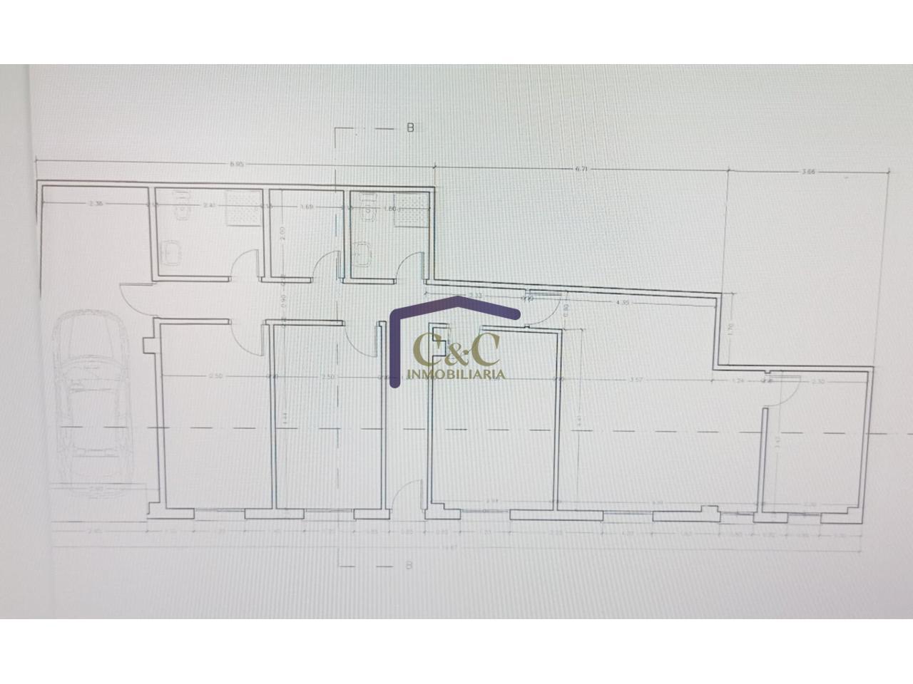 For sale of commercial in Manzanares