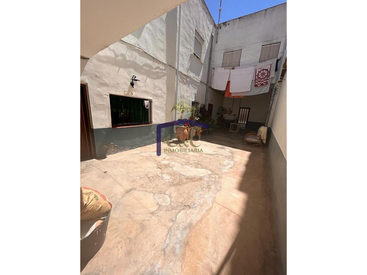 For sale of house in Manzanares