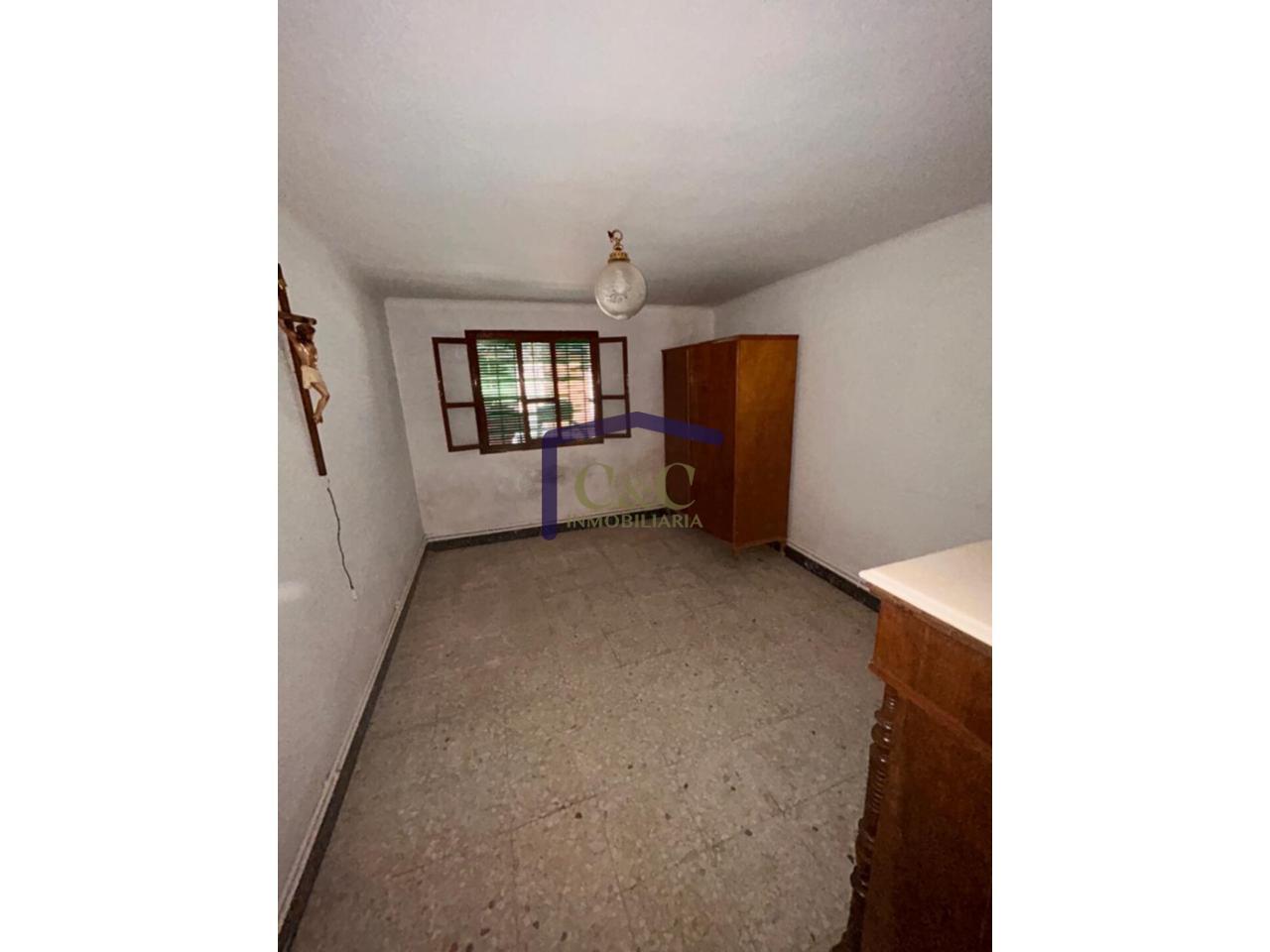For sale of house in Manzanares