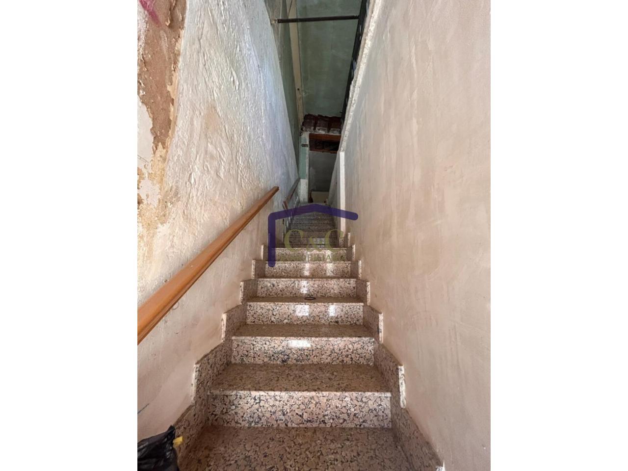 For sale of commercial in Manzanares