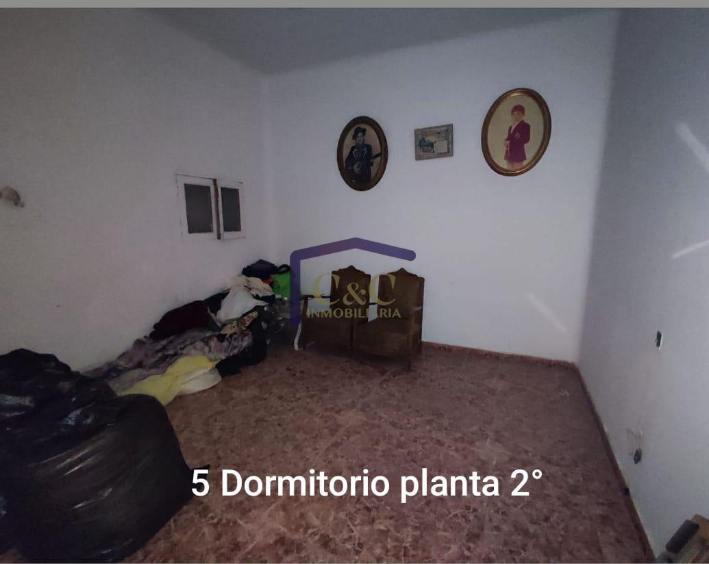 Venta de casa en Manzanares