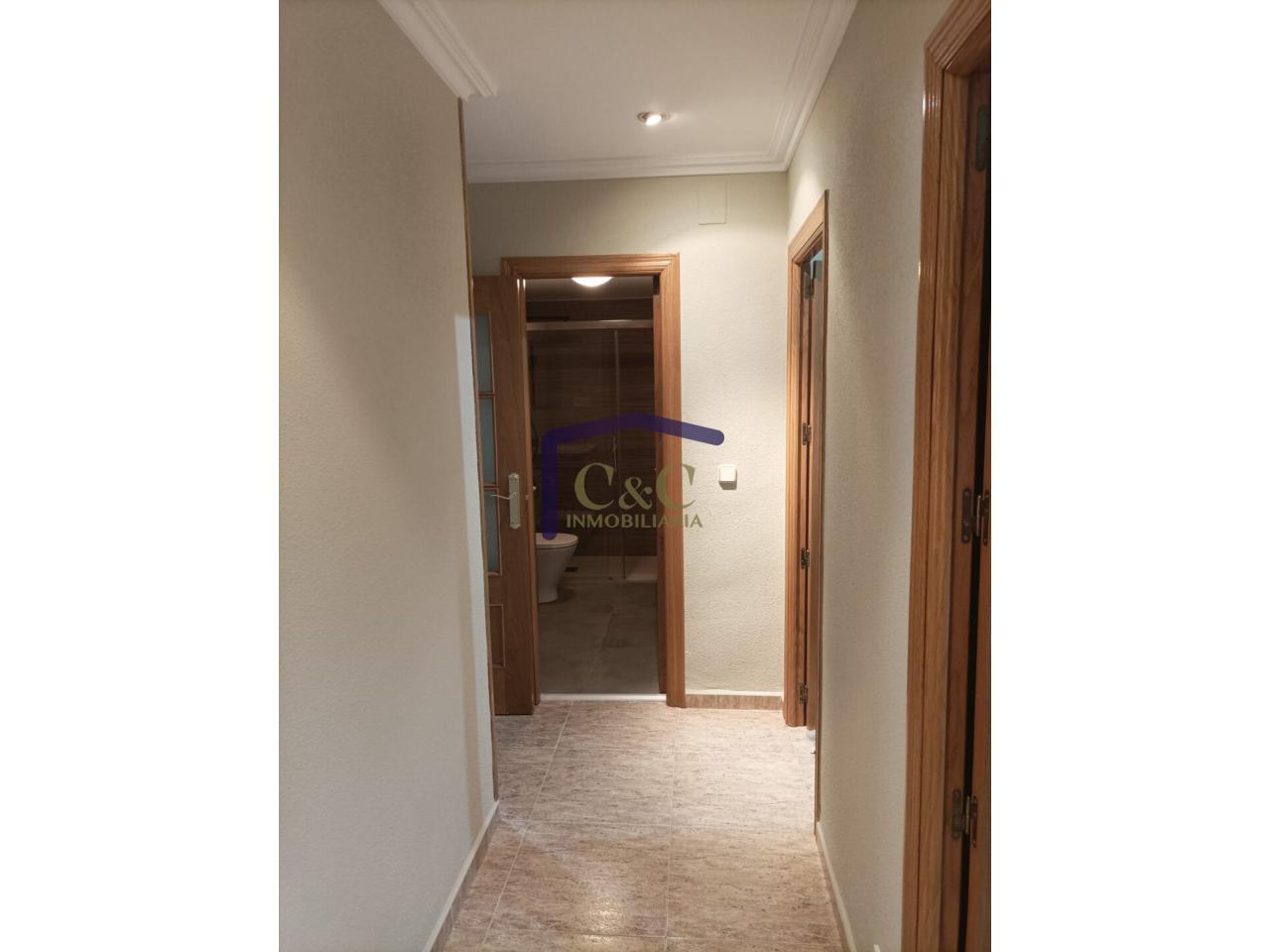 For sale of flat in Manzanares