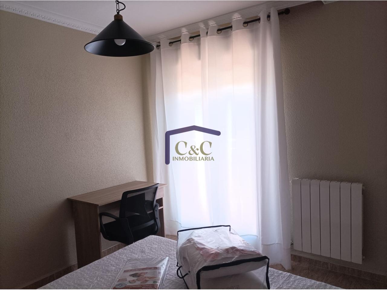 For sale of flat in Manzanares