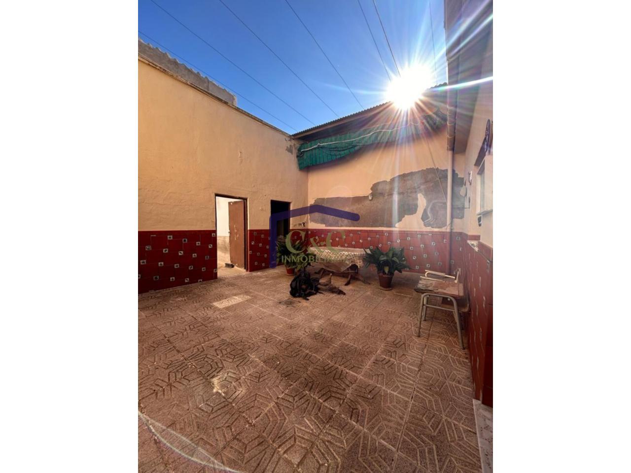 For sale of house in Manzanares