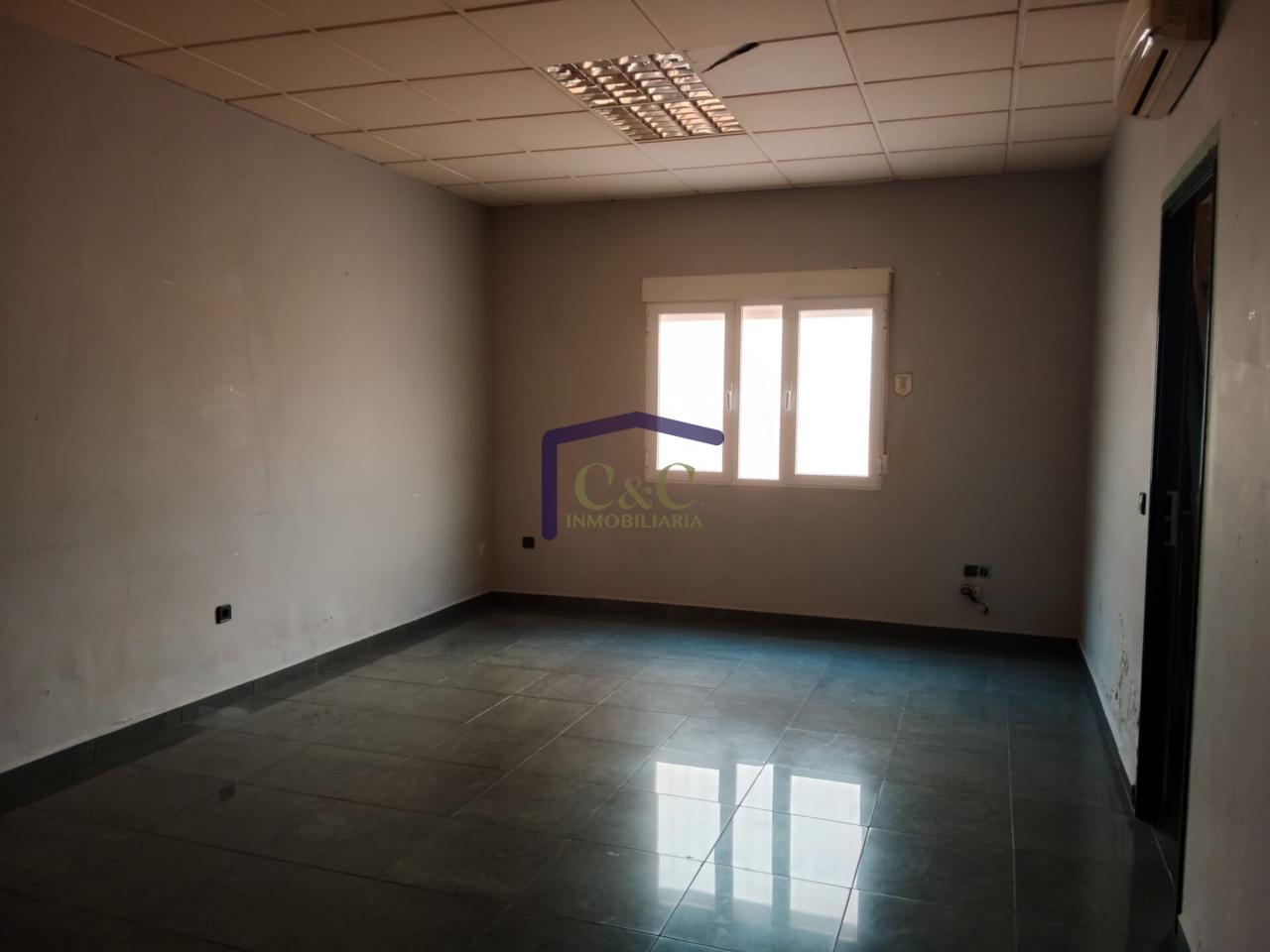 Alquiler de local comercial en Manzanares