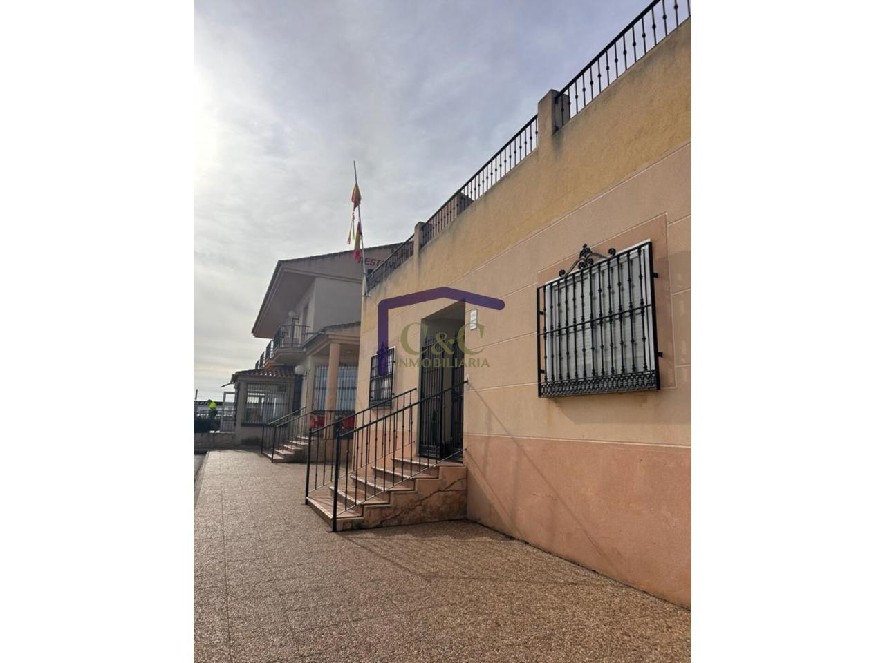 For sale of house in Valdepeñas