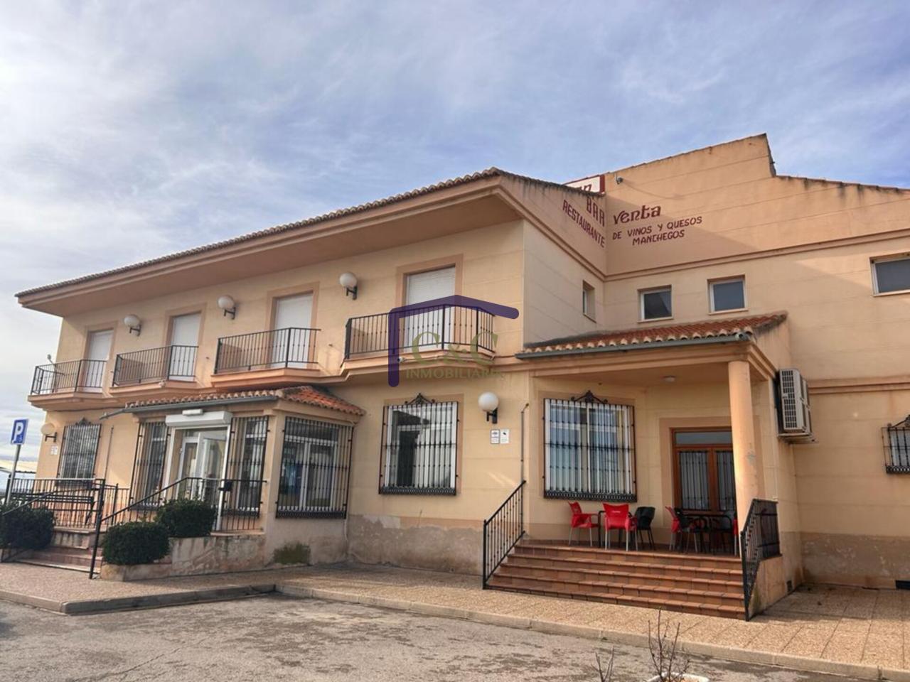For sale of house in Valdepeñas