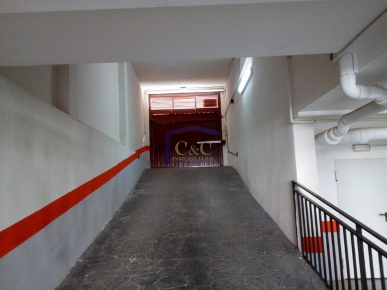 For rent of garage in Manzanares