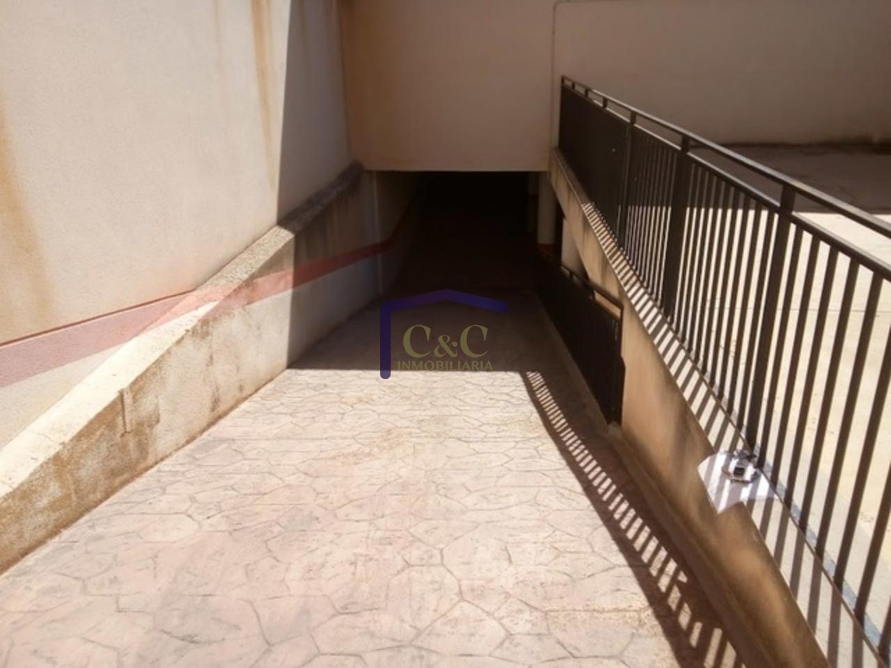 Alquiler de garaje en Manzanares