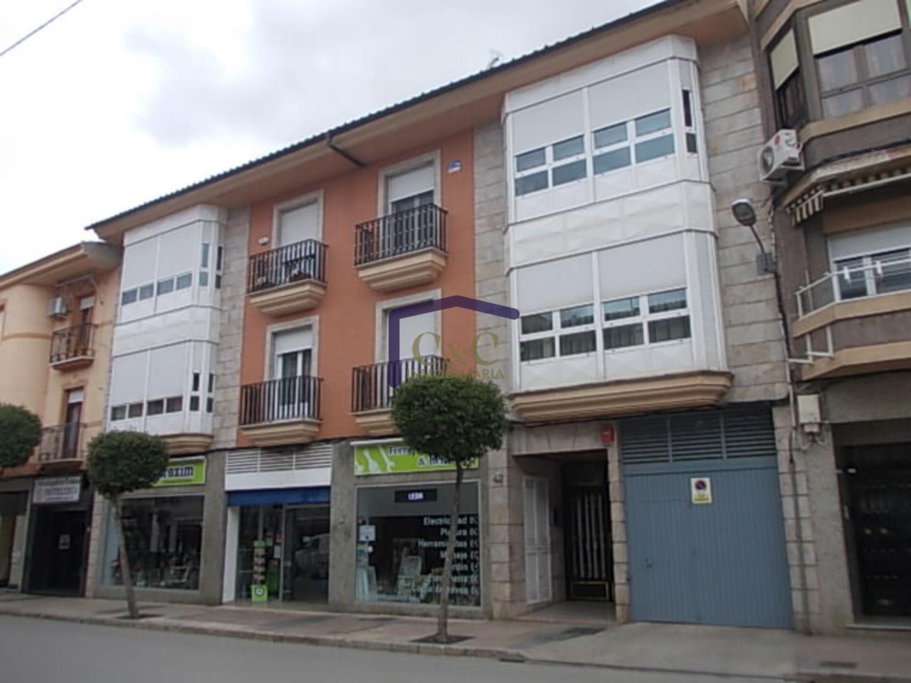 For rent of garage in Manzanares
