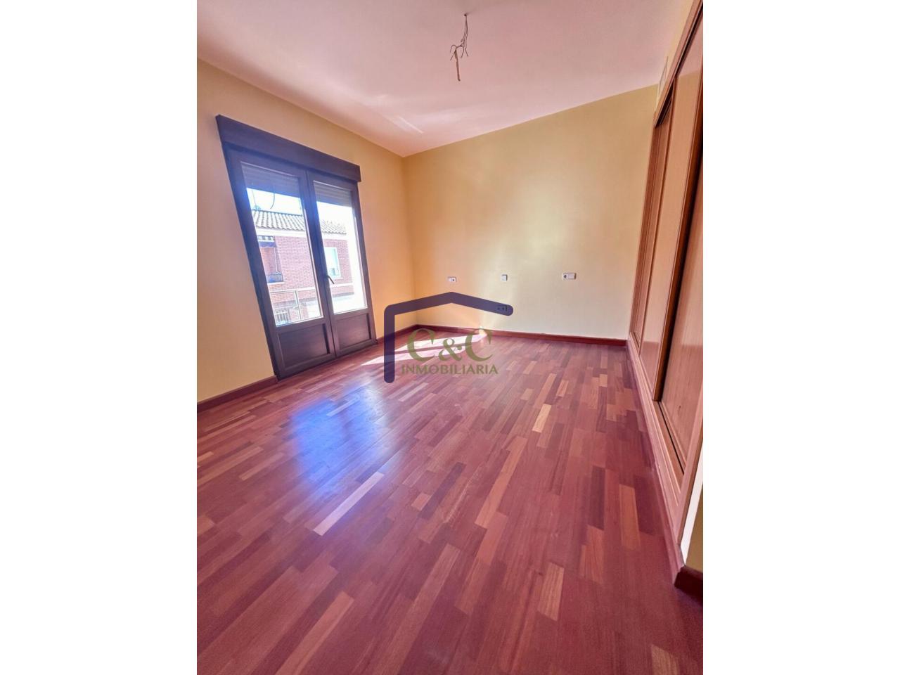For sale of house in Manzanares