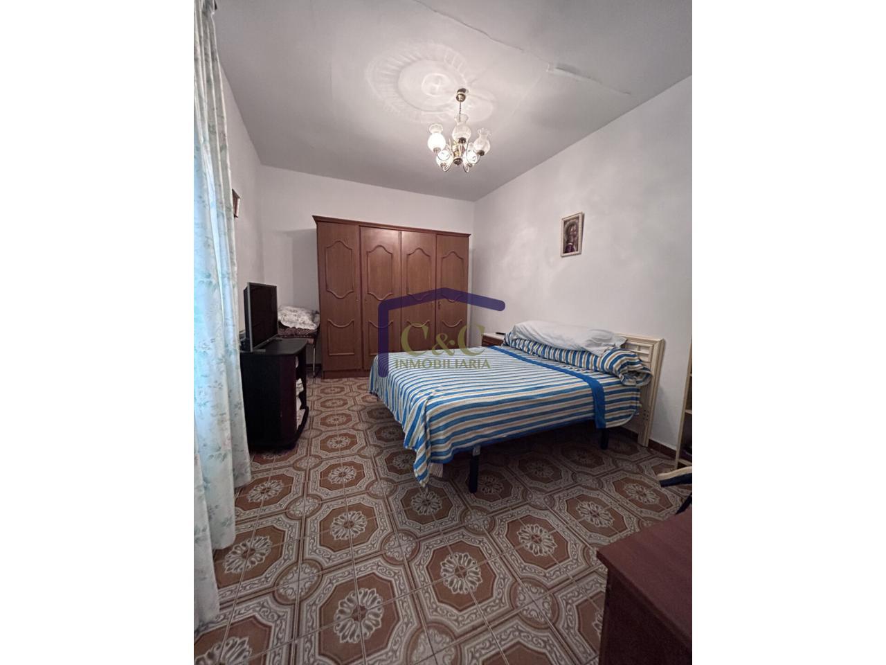 Venta de casa en Manzanares