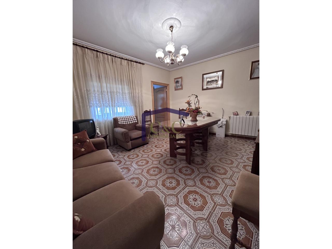 Venta de casa en Manzanares