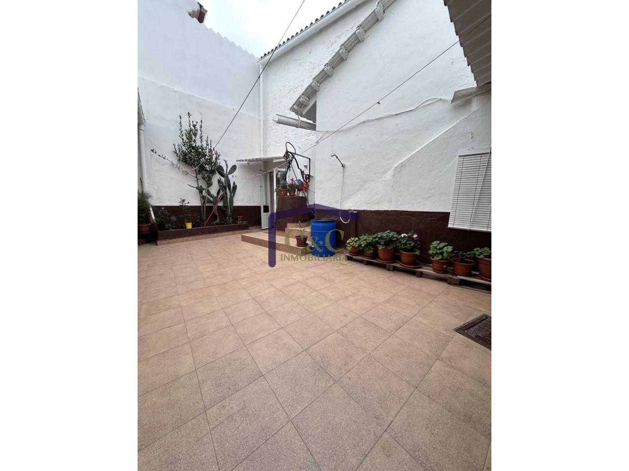 Venta de casa en Manzanares