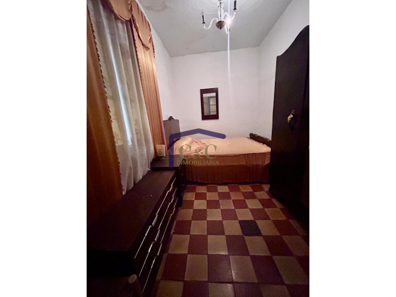 For sale of house in Manzanares