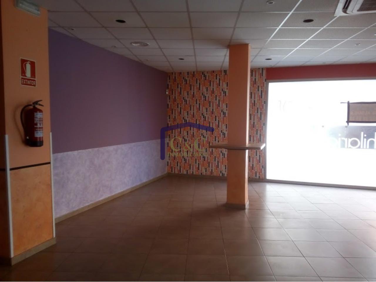 Venta de local comercial en Manzanares