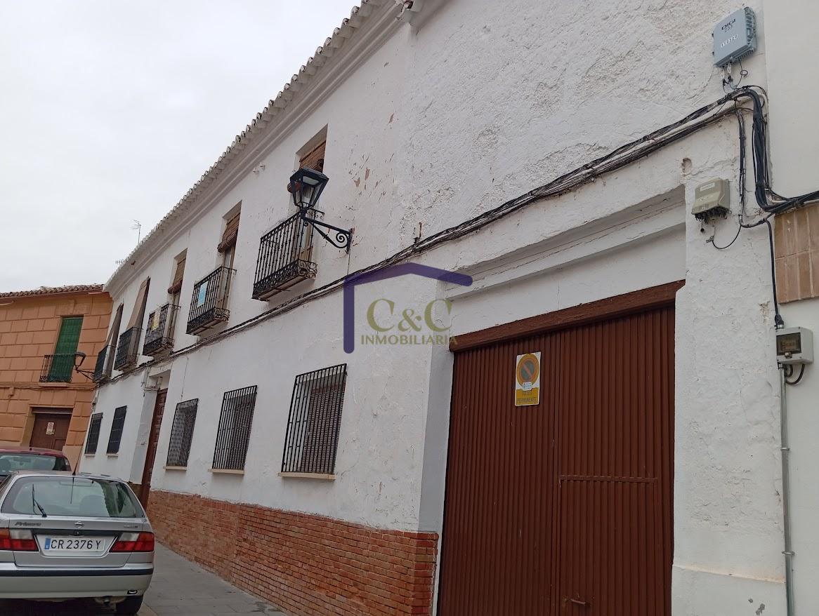 Venta de casa en Manzanares
