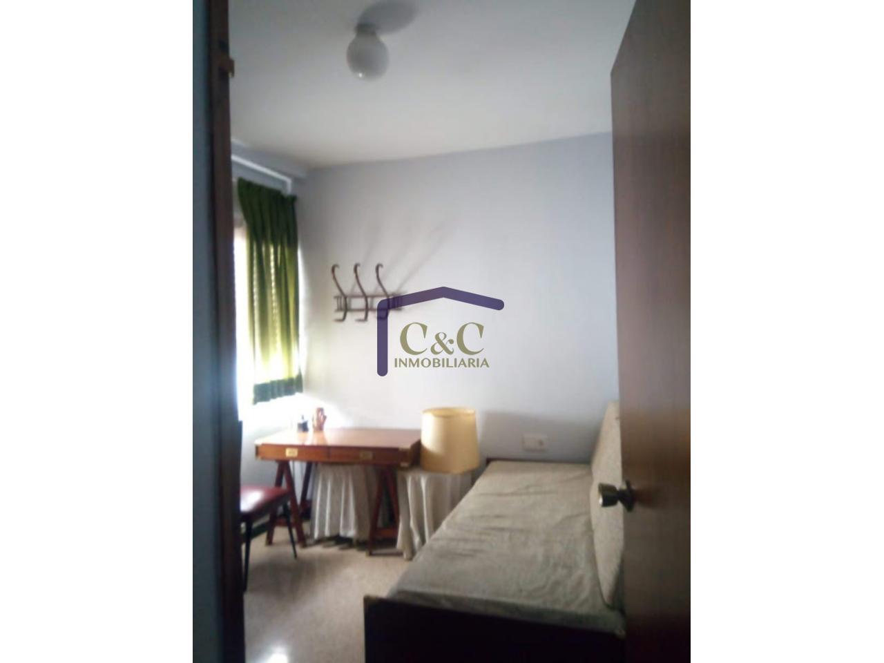 For sale of flat in Manzanares