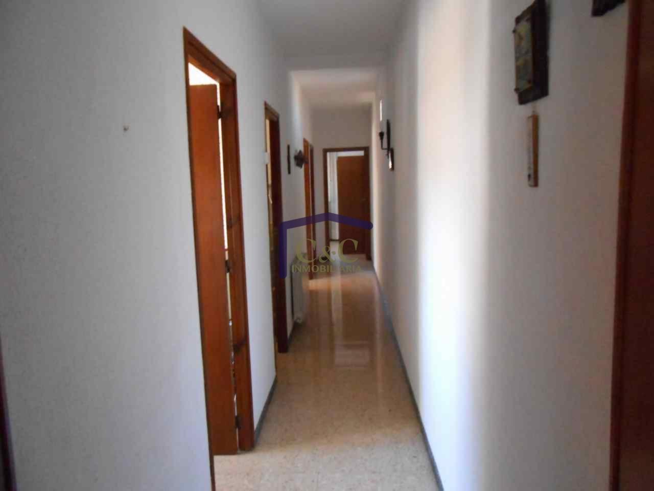 For sale of flat in Manzanares