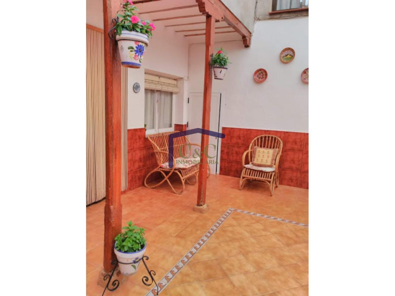 For sale of house in Manzanares