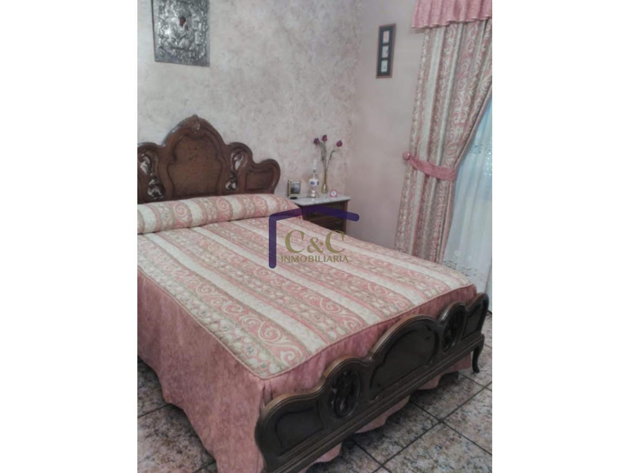 For sale of house in Manzanares