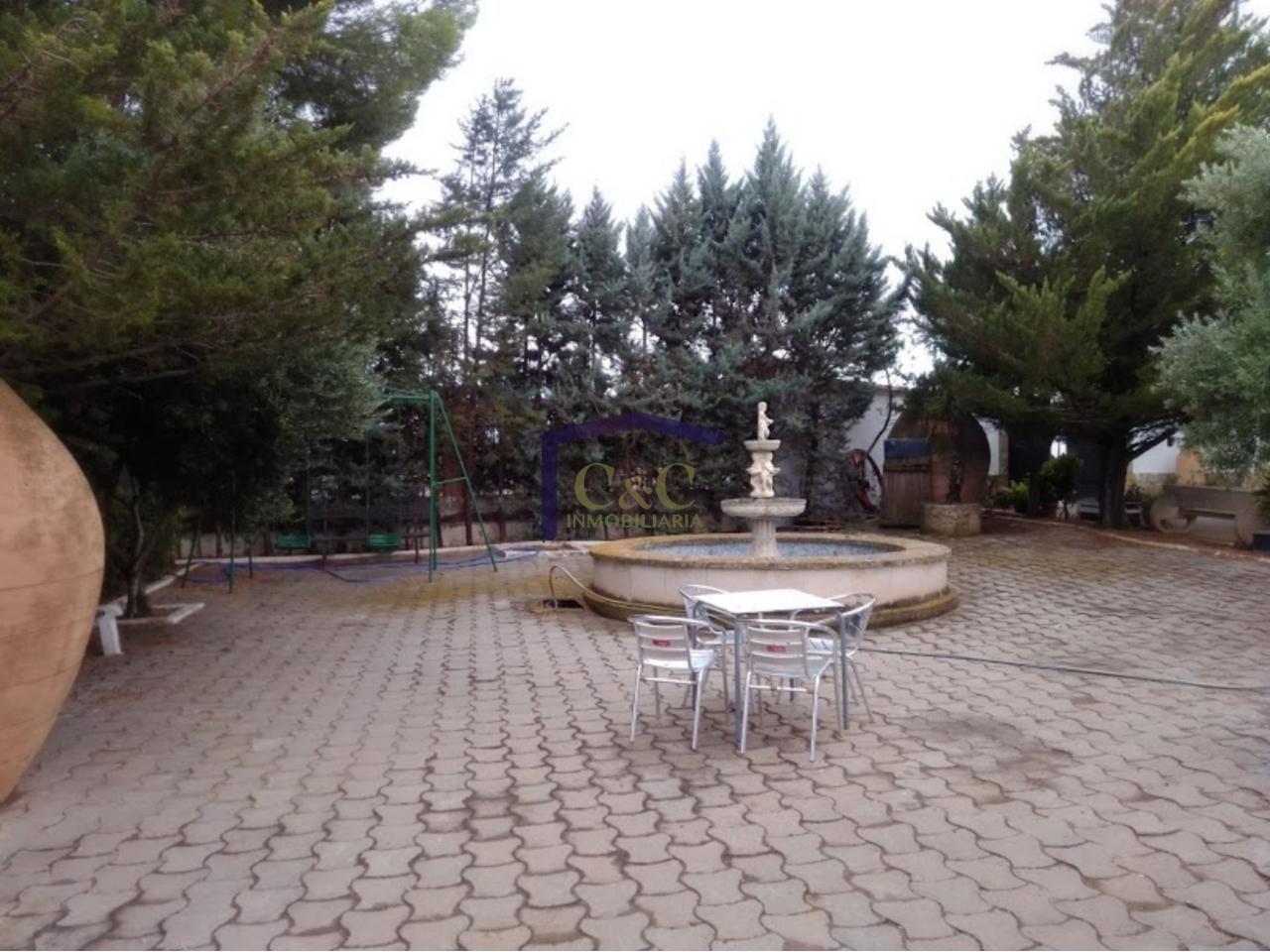 Venta de casa en Valdepeñas