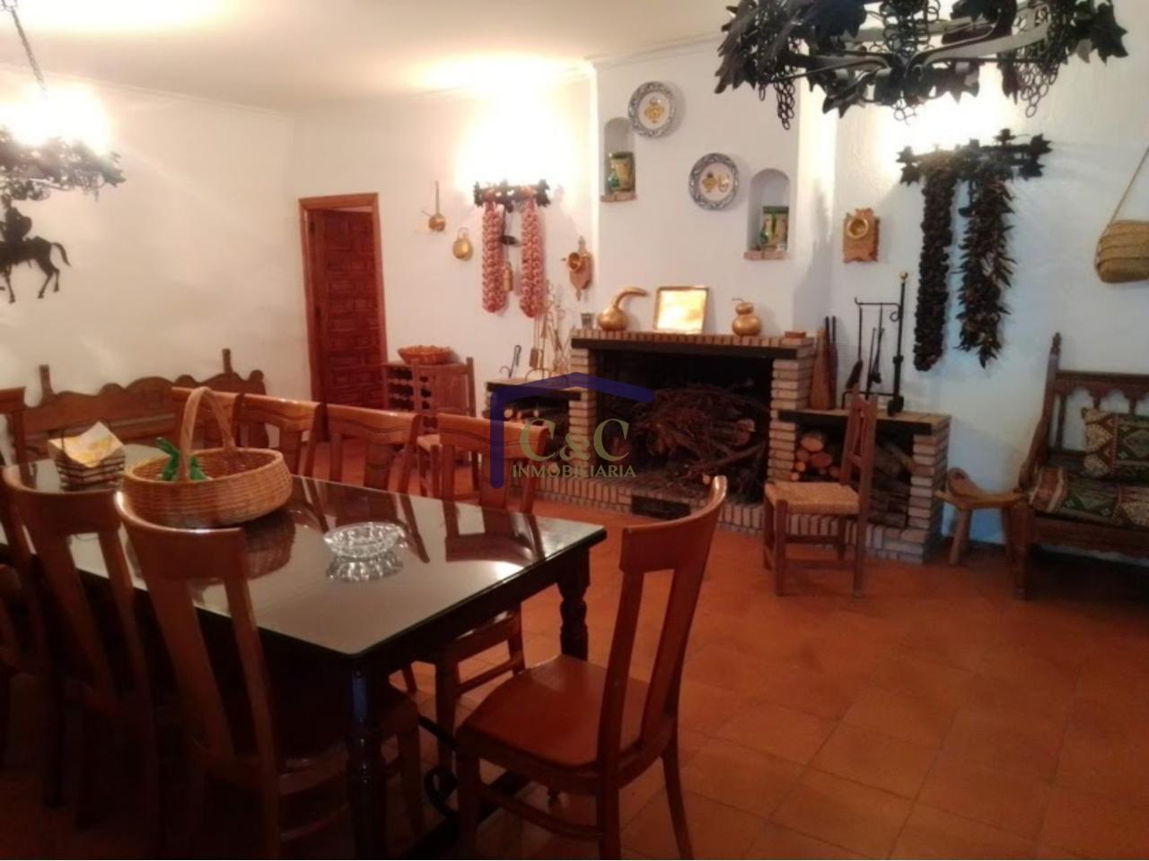 Venta de casa en Valdepeñas
