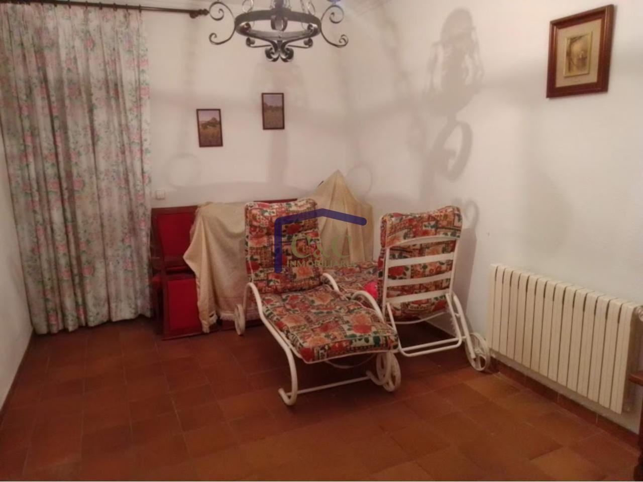 Venta de casa en Valdepeñas