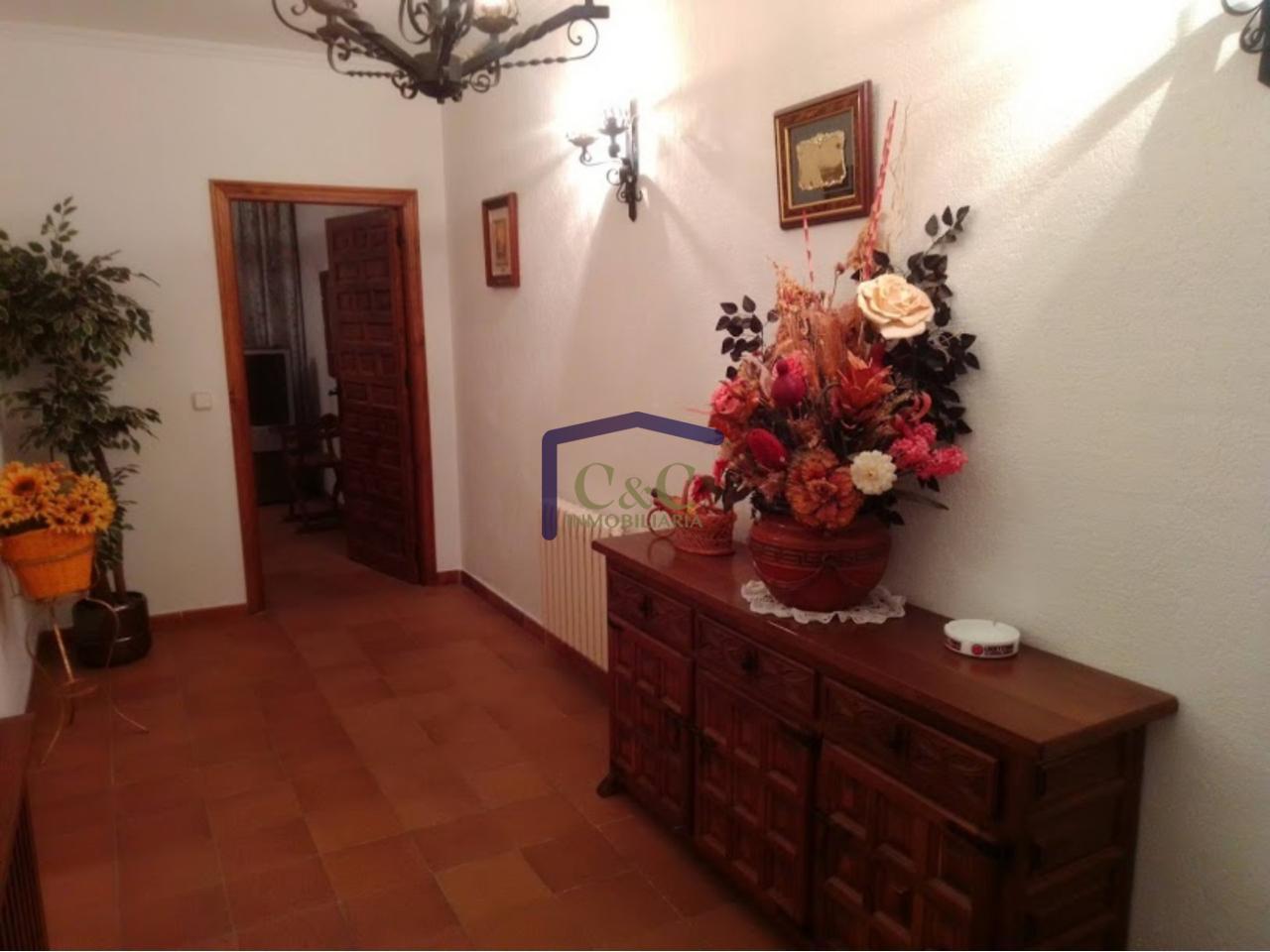 Venta de casa en Valdepeñas