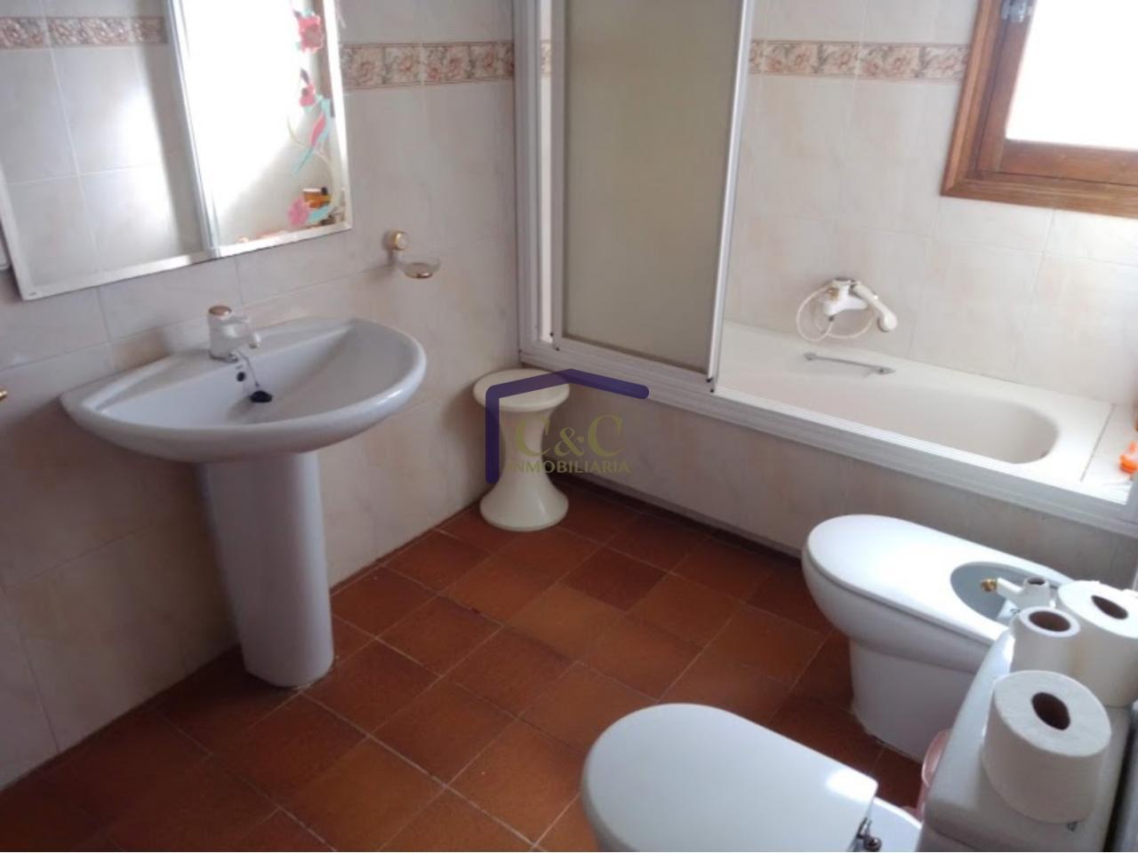 Venta de casa en Valdepeñas