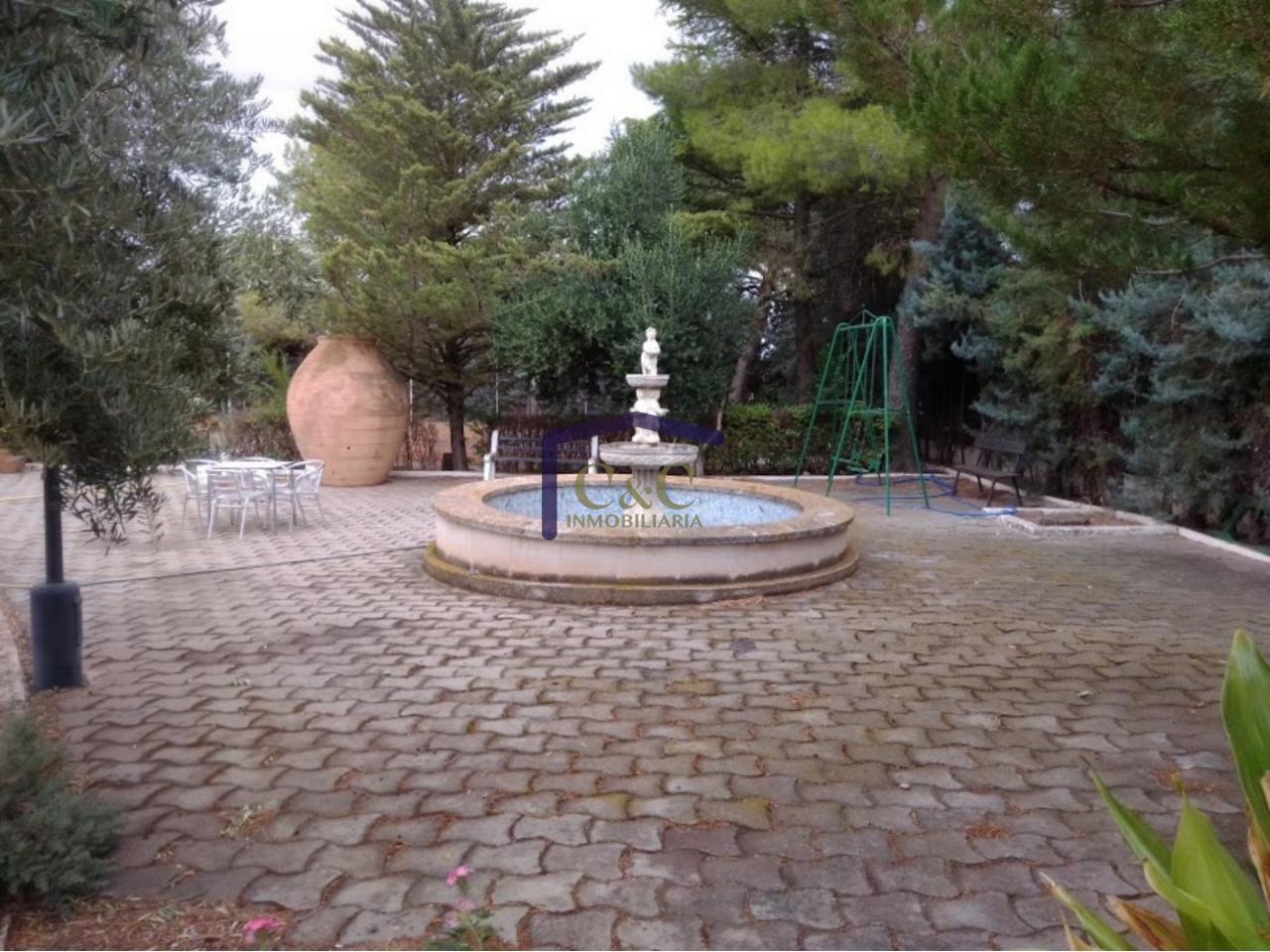 Venta de casa en Valdepeñas