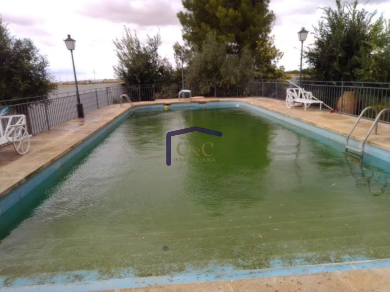 Venta de casa en Valdepeñas