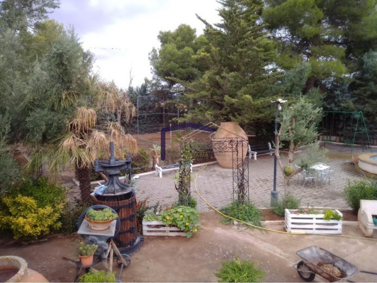 Venta de casa en Valdepeñas