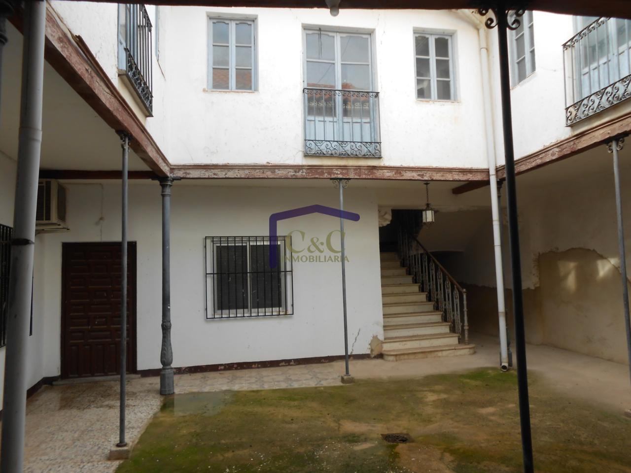 Venta de casa en Manzanares