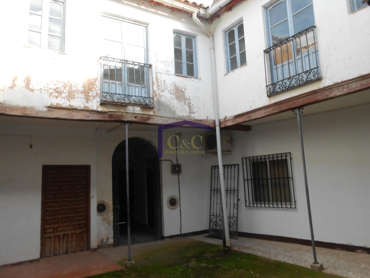 Venta de casa en Manzanares